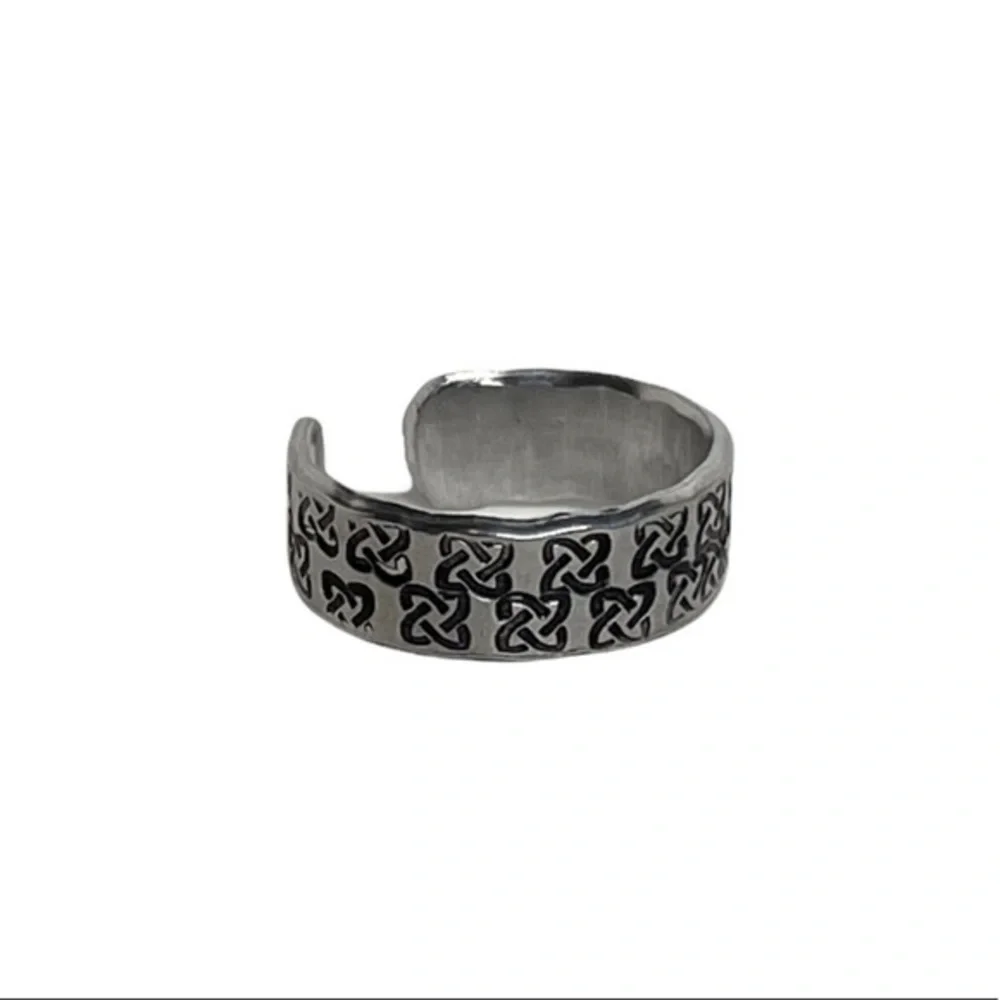 Handmade ring hand